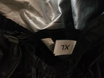 Universele regehoes scooter beschikbaar voor biedingen