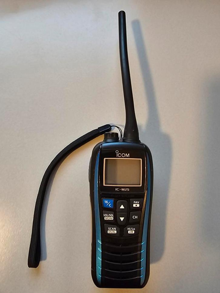 Icom IC-M25EURO Marifoon - Mooie Staat, Watersport en Boten, Navigatiemiddelen en Scheepselektronica, Zo goed als nieuw, Radio
