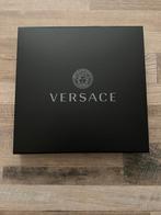Gloednieuwe en prachtige zwarte Versace poloshirt maat L, Kleding | Heren, Polo's, Nieuw, Maat 52/54 (L), Versace, Zwart