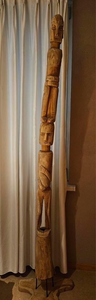Uniek Handgesneden Houten Totembeeld. 2.10 m, Antiek en Kunst, Kunst | Beelden en Houtsnijwerken, Ophalen
