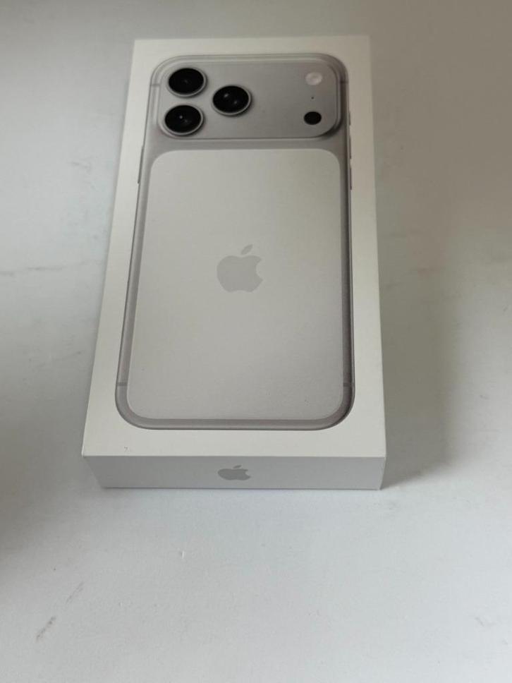 Iphone 17 PRO - BRAND NEW, Telecommunicatie, Mobiele telefoons | Apple iPhone, Nieuw, 256 GB, Zonder simlock, Overige modellen