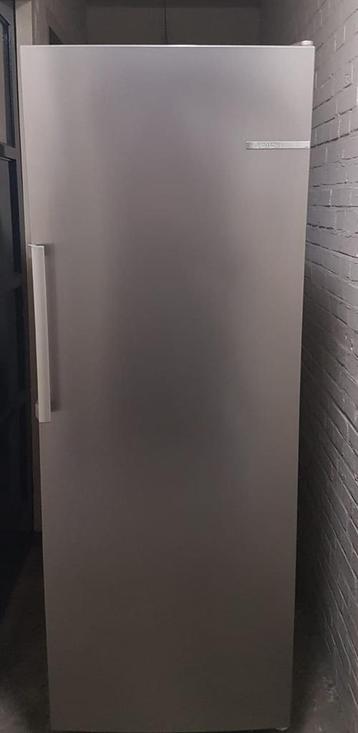 Bosch nofrost vriezer 161cm hoog 200liter rvs front A++ beschikbaar voor biedingen