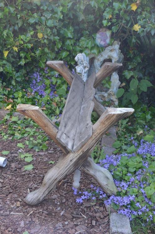 Houten onderstel van boomstammen voor tuintafel 150 x 73 cm, Tuin en Terras, Tuinmeubel-accessoires, Gebruikt, Ophalen