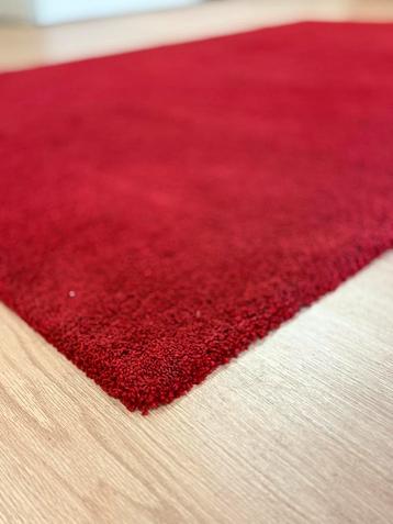 Vloerkleed 140 x 200 cm beschikbaar voor biedingen