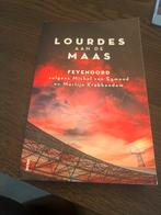 Lourdes aan de Maas - Feyenoord boek, Ophalen of Verzenden, Zo goed als nieuw, Balsport