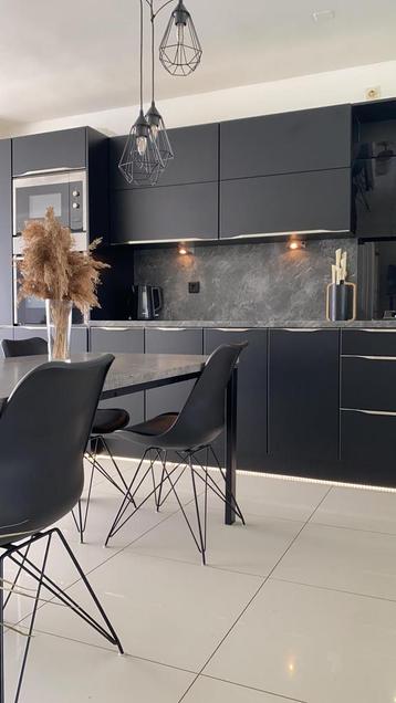 Uw keuken met hoogwaardig interieurfolie moderniseren! beschikbaar voor biedingen