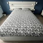 Brimnes bed + achterwand, Huis en Inrichting, Ophalen, Gebruikt, Wit, Tweepersoons
