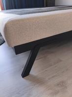 Mooi beige bed 200*200, Ophalen, Gebruikt, Beige, Tweepersoons