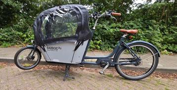 Electriche bakfiets  met middenmotor beschikbaar voor biedingen