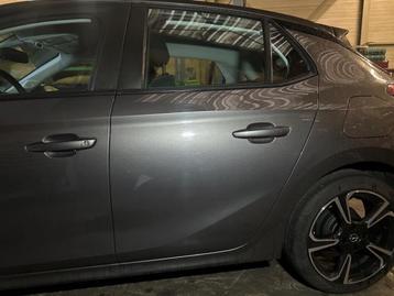 Portier 4Deurs links-achter van een Opel Corsa (EVL) beschikbaar voor biedingen