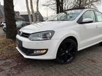 Volkswagen Polo Wit 1.2 TSI UNIEK! Zwarte hemel/pano dak/ETC, Voorwielaandrijving, 1998 cc, Stof, 4 cilinders