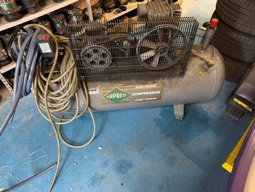 Lucht compressor, Doe-het-zelf en Verbouw, Compressors, Gebruikt, Ophalen