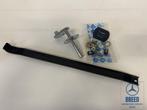 NOS montageset middenarmsteun voor Mercedes-Benz W123 1e + 2, Auto-onderdelen, Interieur en Bekleding, -, Nieuw, Ophalen of Verzenden