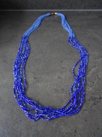 ketting blauw vintage azuurblauwe ketting lichtblauw  beschikbaar voor biedingen