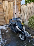 Piaggio zip 80cc 4 takt snor, Fietsen en Brommers, Scooters | Piaggio, Ophalen, Zo goed als nieuw, Benzine, Zip