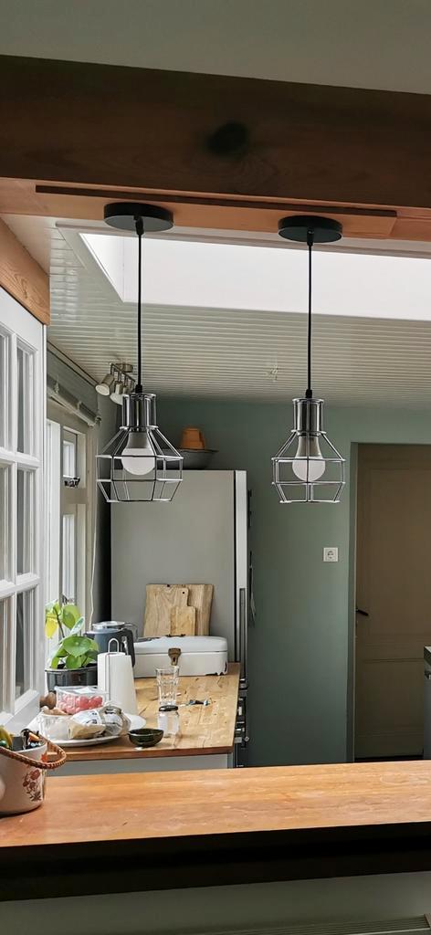 Twee moderne hanglampen, Huis en Inrichting, Lampen | Hanglampen, Gebruikt, Minder dan 50 cm, Ophalen