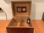 Humidor 26x22x11 cm, Ophalen, Zo goed als nieuw, Tabaksdoos of Verpakking