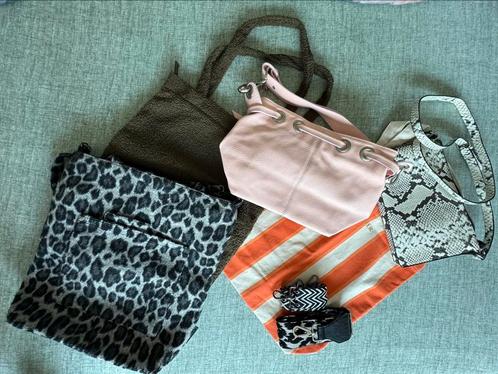 Pakket tassen schoudertas tas beagles vera pelle lancaster, Sieraden, Tassen en Uiterlijk, Tassen | Damestassen, Zo goed als nieuw