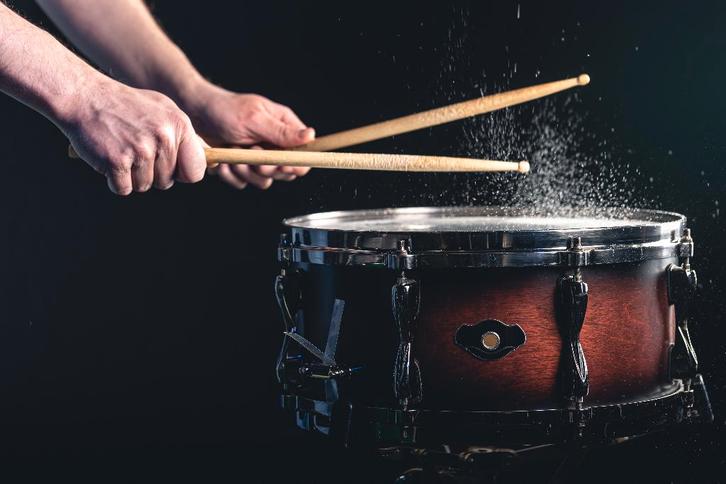 DRUMMER GEZOCHT VOOR BLUESROCK BAND, Contacten en Berichten, Muziek maken en Bandleden