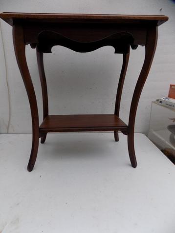 Tafel bijzet sidetable art nouveau jugendstil nieuwe kunst beschikbaar voor biedingen