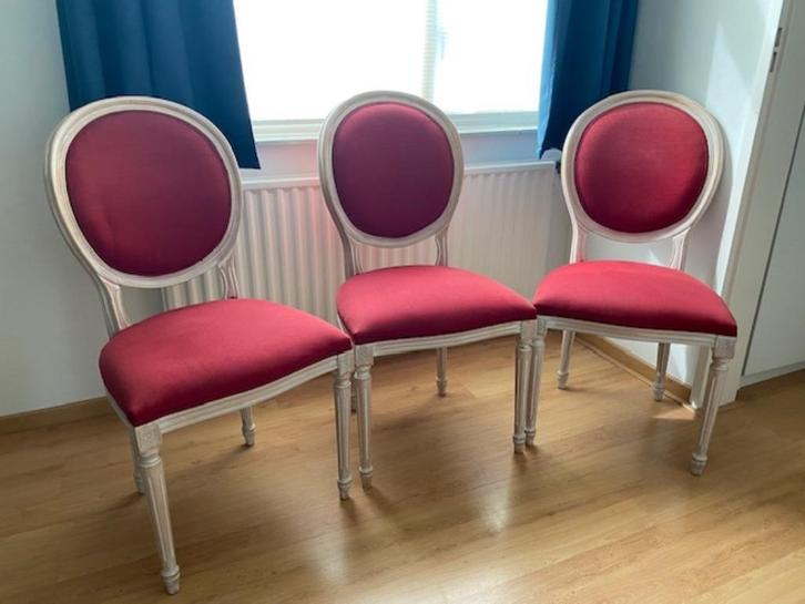 Eetkamerstoelen stoelen Louis XVI stijl, Huis en Inrichting, Stoelen, Gebruikt, Drie, Hout, Stof, Rood, Ophalen