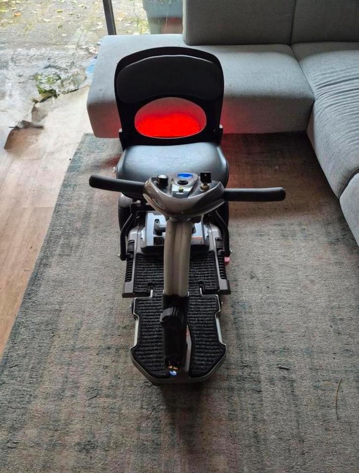 Opvouwbare scootmobiel mango bobby deluxe, Diversen, Rolstoelen, Zo goed als nieuw, Elektrische rolstoel, Inklapbaar, Ophalen