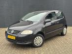 Volkswagen Fox 1.2 Trendline, NAP, Nieuwe APK (bj 2007), Auto's, Stof, Zwart, 969 kg, 4 stoelen