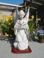 Groot beeld: de Engel van de Vrede wit-goud  porselein NECA, Ophalen, Zo goed als nieuw, Beeld(je), Christendom | Katholiek