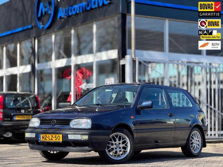 Volkswagen Golf 1.6 GL Opendak Lage km BBS velgen 2e eigenaa, Auto's, Volkswagen, Bedrijf, Te koop, Golf, Centrale vergrendeling