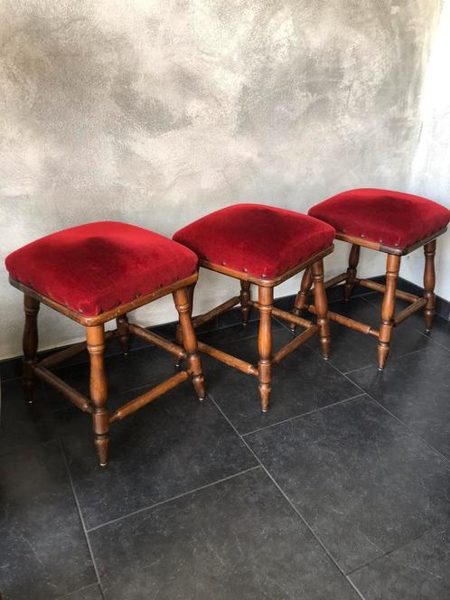 Vontage kruk zitkrukken Spahn landelijk brocante krukjes, Huis en Inrichting, Krukjes, Gebruikt, Hout, Ophalen