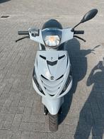 Piaggio zip 45km, Fietsen en Brommers, Scooters | Piaggio, Gebruikt, Maximaal 45 km/u, Zip, Ophalen of Verzenden