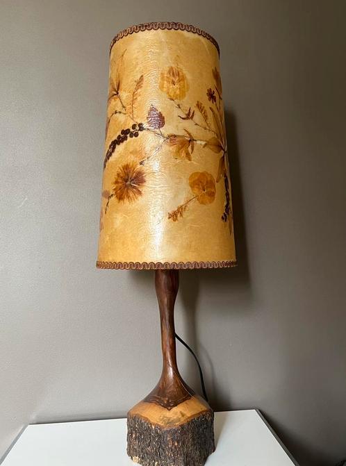 Grote Vintage design lamp met droogbloemen, Huis en Inrichting, Lampen | Tafellampen, Zo goed als nieuw, 50 tot 75 cm, Hout, Ophalen