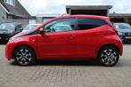 Toyota Aygo 1.0 VVT-i x-play | Automaat! | Navi | Camera |, Stof, Gebruikt, 4 stoelen, Bedrijf