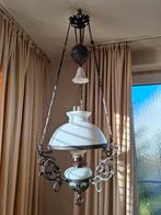 Antieke petroleum hanglamp met wit glas, Gebruikt, 100 tot 150 cm, Glas, Antiek
