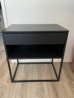 Ikea nachtkastje VIKHAMMER, Ophalen, Minder dan 45 cm, 55 tot 70 cm, Zo goed als nieuw