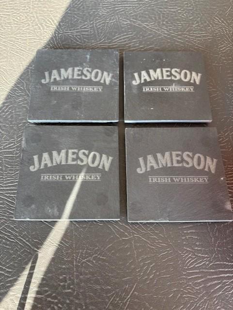 Jameson whiskey onderzetters leisteen, Verzamelen, Merken en Reclamevoorwerpen, Gebruiksvoorwerp, Ophalen of Verzenden