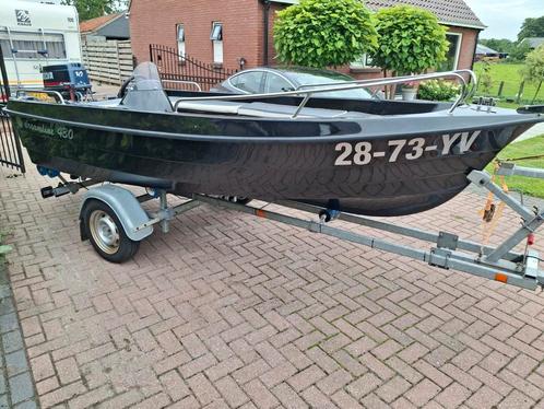 Zeer nette consoleboot met motor en trailer., Watersport en Boten, Vis- en Consoleboten, Zo goed als nieuw, 10 tot 30 pk, 3 tot 6 meter