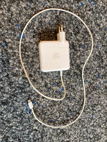 Apple USB C power adapter 67w