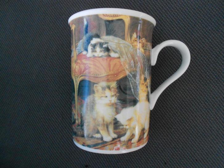 MG beker poezen, Huis en Inrichting, Keuken | Servies, Gebruikt, Overige typen, Overige stijlen, Porselein, Ophalen