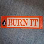 Leuke oude sticker.   BURN IT.    RIZLA +., Verzamelen, Ophalen of Verzenden, Zo goed als nieuw, Sigarenbandjes