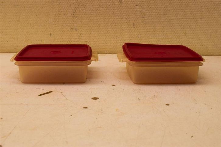 2 stuks Tupperware bakjes 47153, Huis en Inrichting, Keuken | Tupperware, Gebruikt, Ophalen of Verzenden