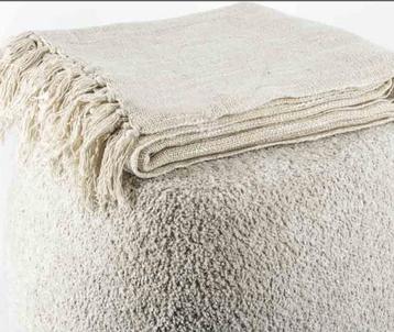 Stoer plaid beschikbaar voor biedingen