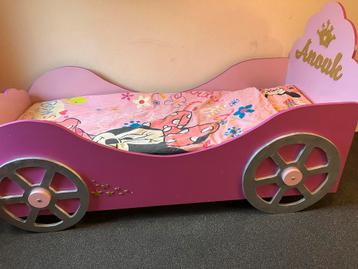 Prinsessen auto bed beschikbaar voor biedingen