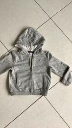 Okaidi grijs vestje maat 104met hartje, Meisje, Okaidi, Trui of Vest, Ophalen of Verzenden