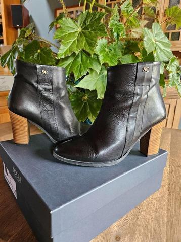 zwarte enkellaarzen Scapa (39) zo goed als nieuw beschikbaar voor biedingen