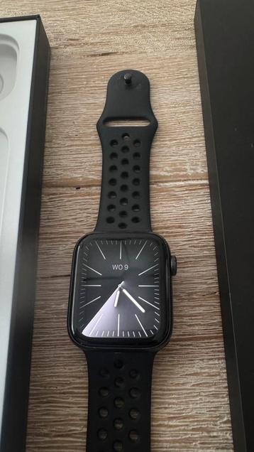 Apple watch SE 44mm 2021 Nike edition GERESERVEERD beschikbaar voor biedingen