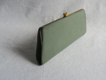 vintage groene clutch / avondtas met gouden ketting beschikbaar voor biedingen