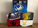 Aantal lege Pokemon ETB's [35], Ophalen of Verzenden, Zo goed als nieuw, Boosterbox