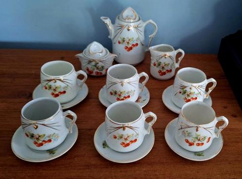 Antiek porseleinen kinderservies  Frankrijk 1940, Verzamelen, Porselein, Kristal en Bestek, Gebruikt, Kop en/of schotel, Ophalen of Verzenden