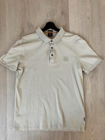 Polo Hugo Boss (maat L) beschikbaar voor biedingen
